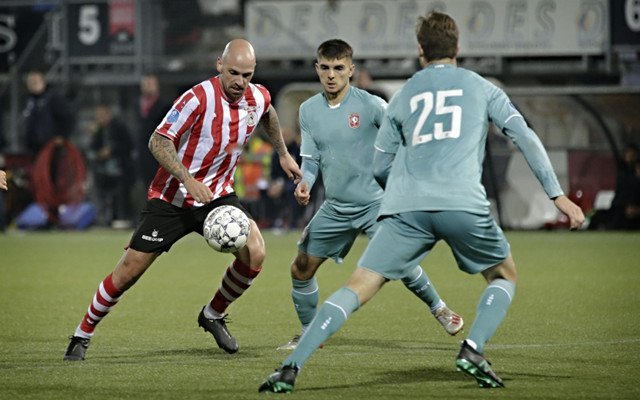 化解危机 化解危机