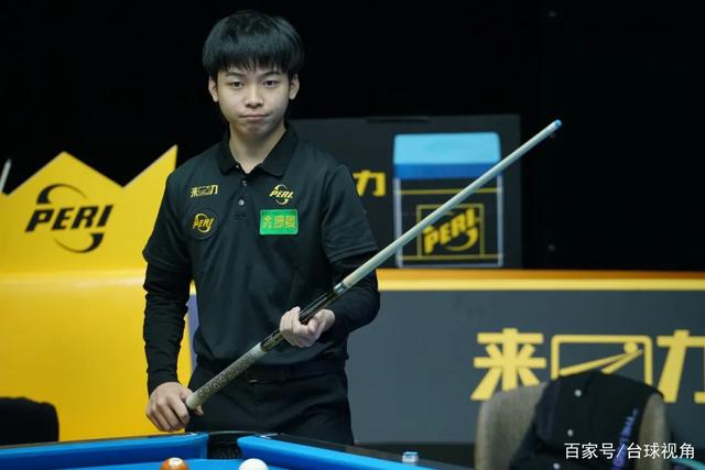 拿球与中场 拿球与中场